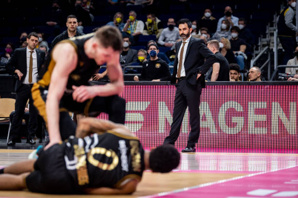 空位机会反 空位机会反