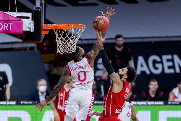 周琦为何 周琦为何