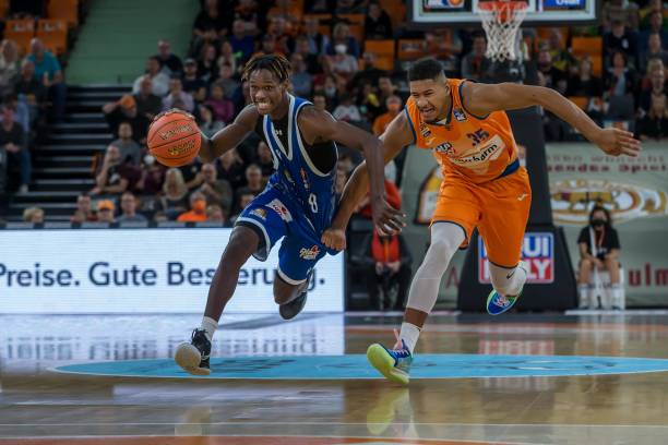 对抗非常强 对抗非常强